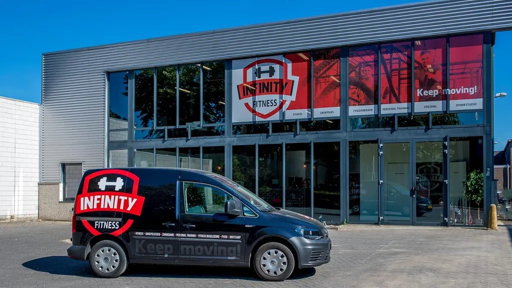 De gevel van Infinity Fitness aan de Industrielaan in Asten
